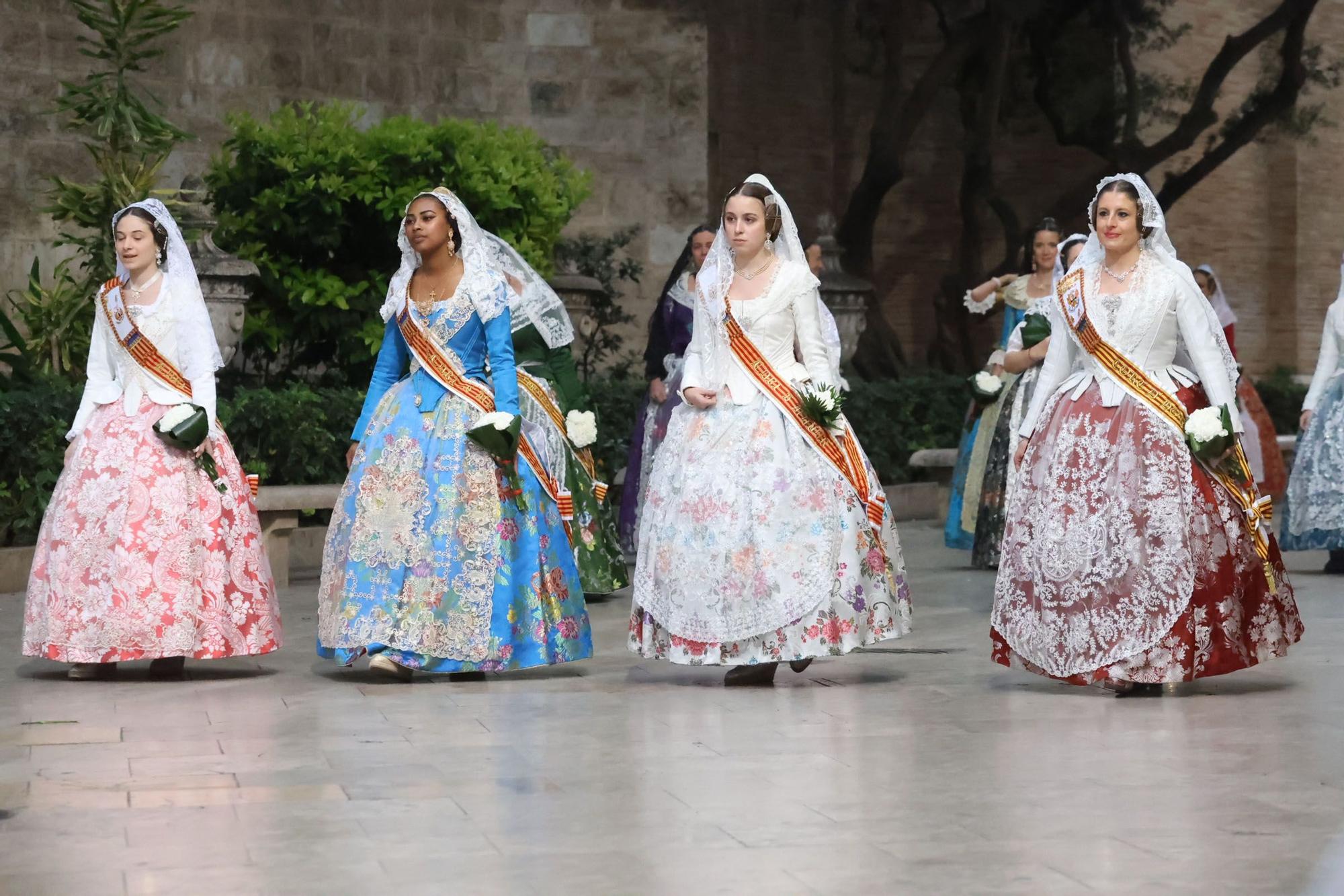 Búscate en el segundo día de la Ofrenda en la calle San Vicente entre las 18 y las 19 horas