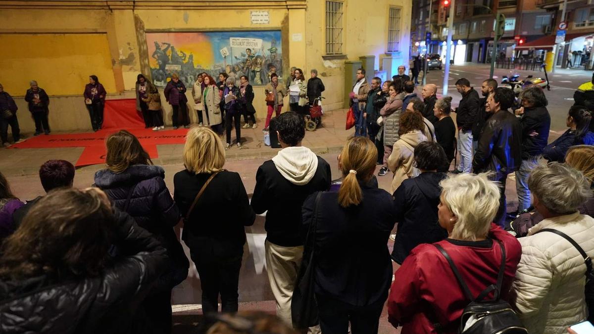 Pregón  para anunciar la manifestación del 25-N.