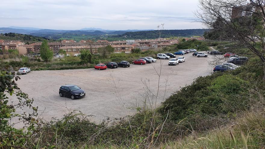 L&#039;Hospital de Berga es queda sense l&#039;aparcament de terra però guanya 40 places a la carretera de Ribes