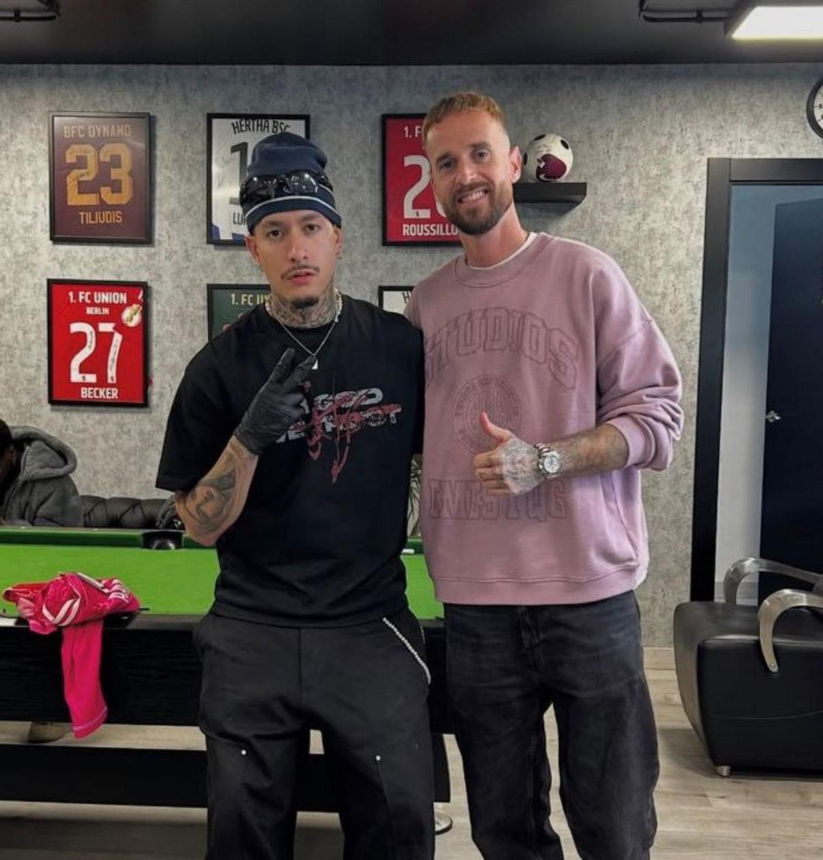 Andrés Felipe con Aarón Escandell.