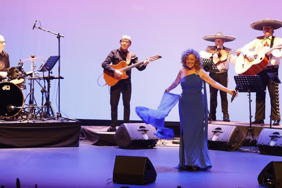 El concierto de Mina Longo en Gijón, en imágenes