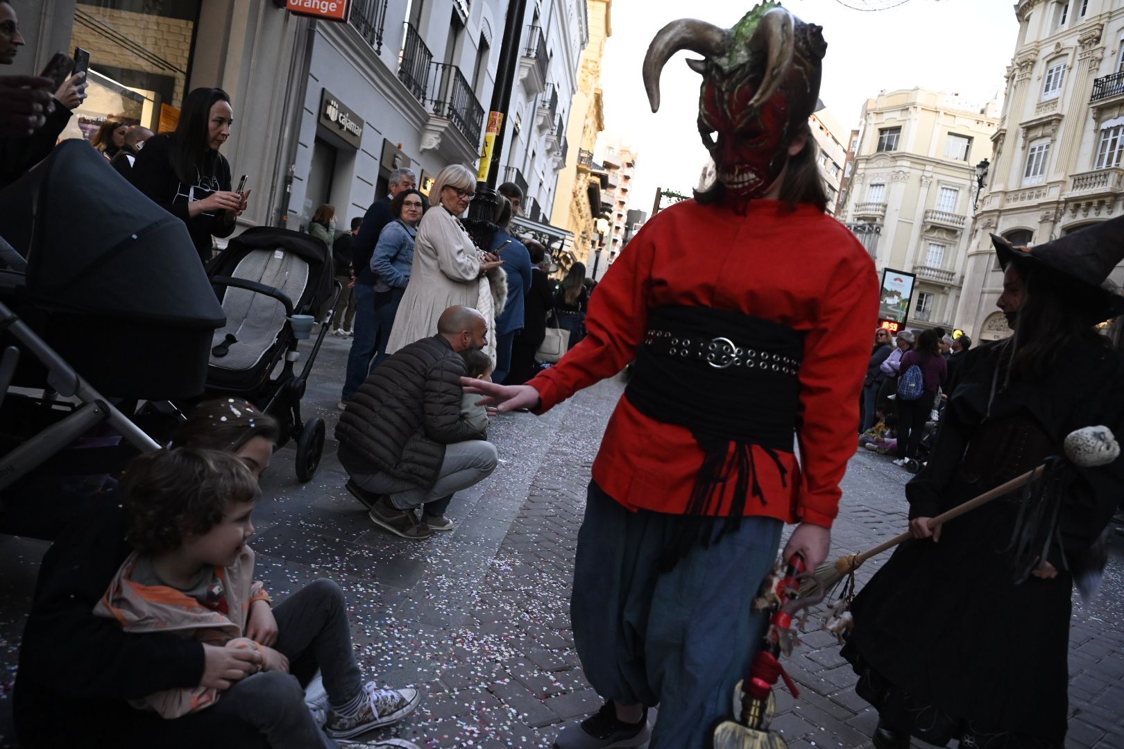 Desfile de collas y carros