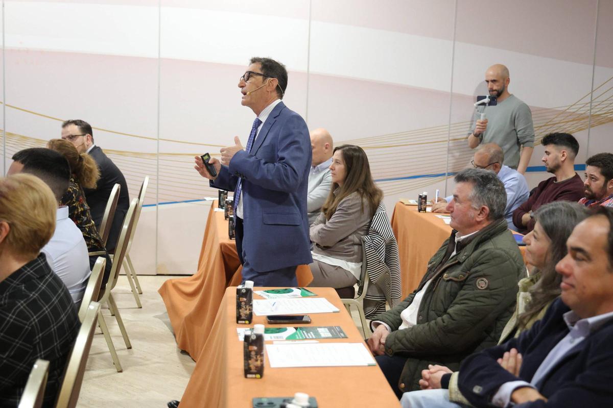Fotogalería | Empresarios e instituciones se han dado cita este miércoles en Cáceres en torno al relevo generacional Fotogalería | Empresarios e instituciones se han dado cita este miércoles en Cáceres en torno al relevo generacional
