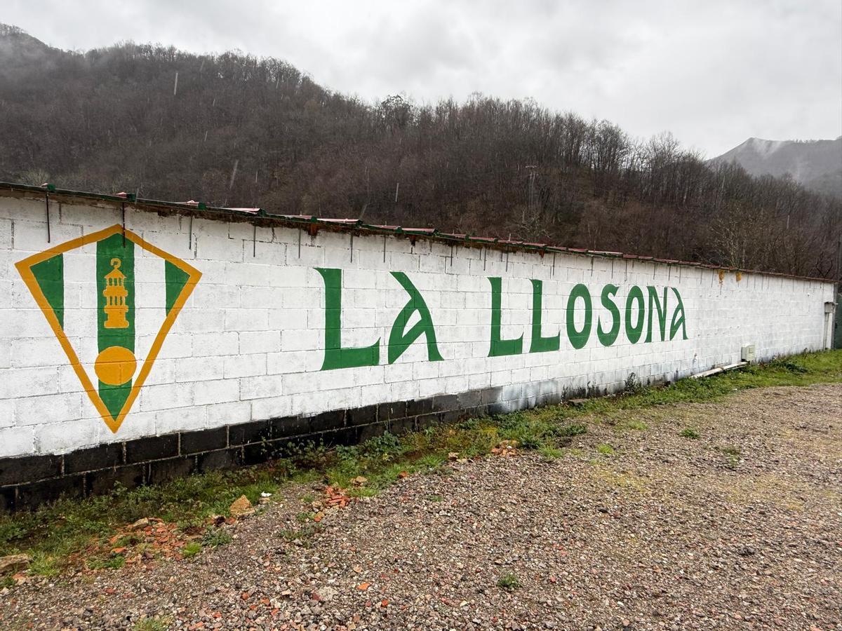 El campo del San Luis, La Llosona, ayer.