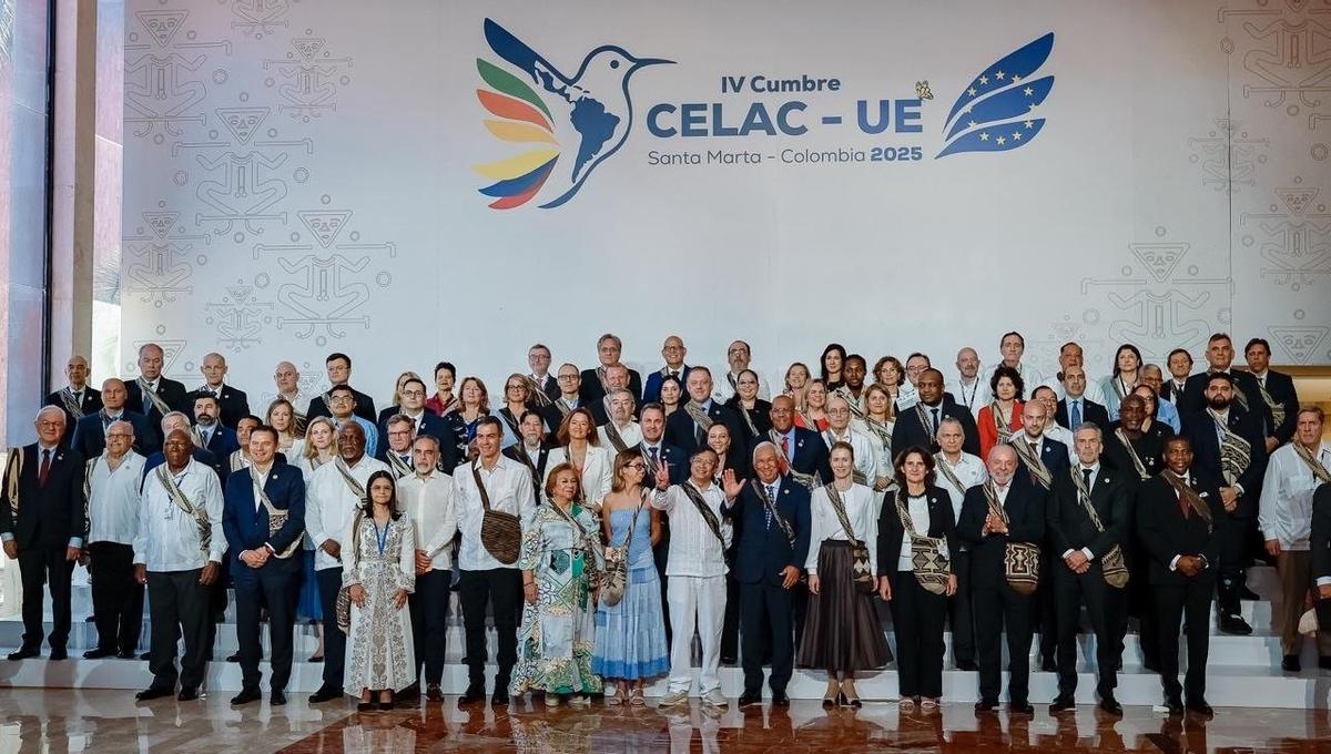 Dirigentes de la UE y la CELAC reunidos en Santa Marta, Colombia