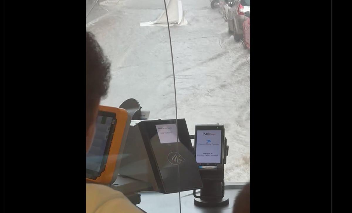 Imagen desde el bus de Imma, de la línea L23 de Tarragona, que circulaba durante el temporal.