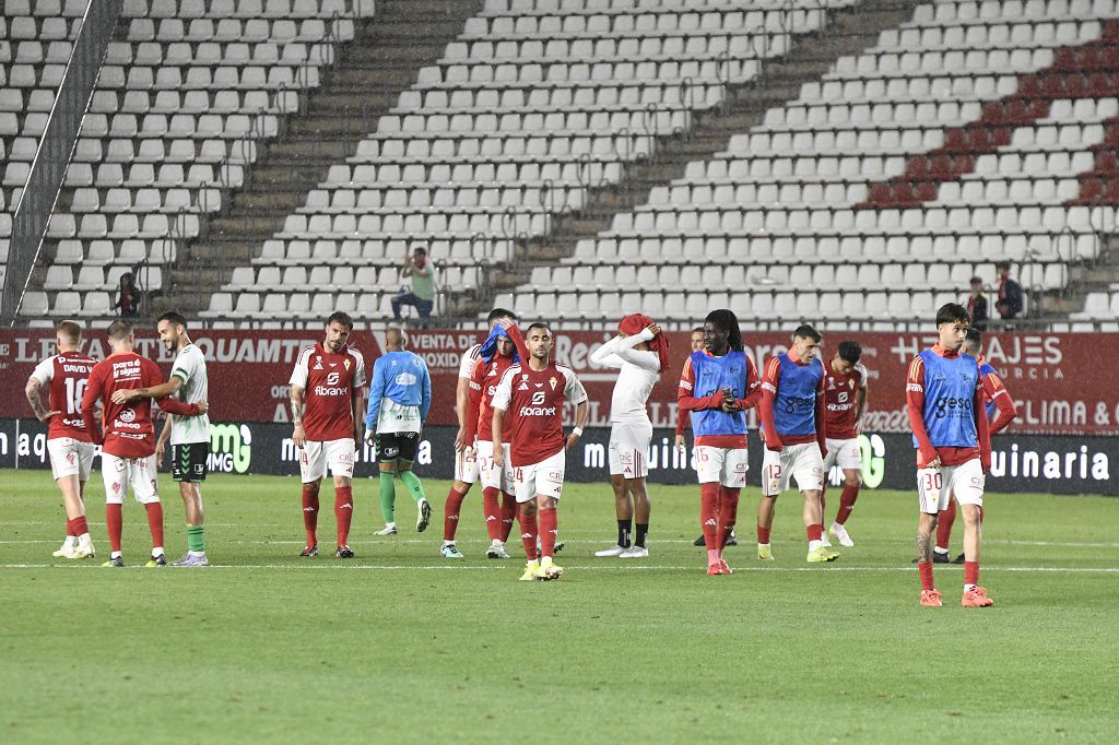Las mejores imágenes del partido entre el Real Murcia y el Antequera