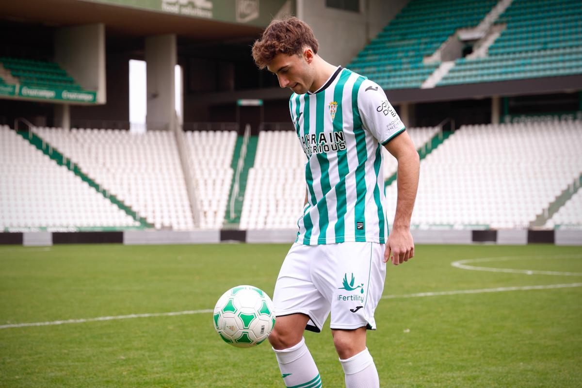 Mikel Goti, presentado como nuevo jugador del Córdoba CF