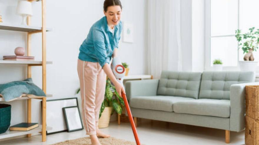 Lidl cambia la forma de limpiar tu casa con esta revolucionaria escoba