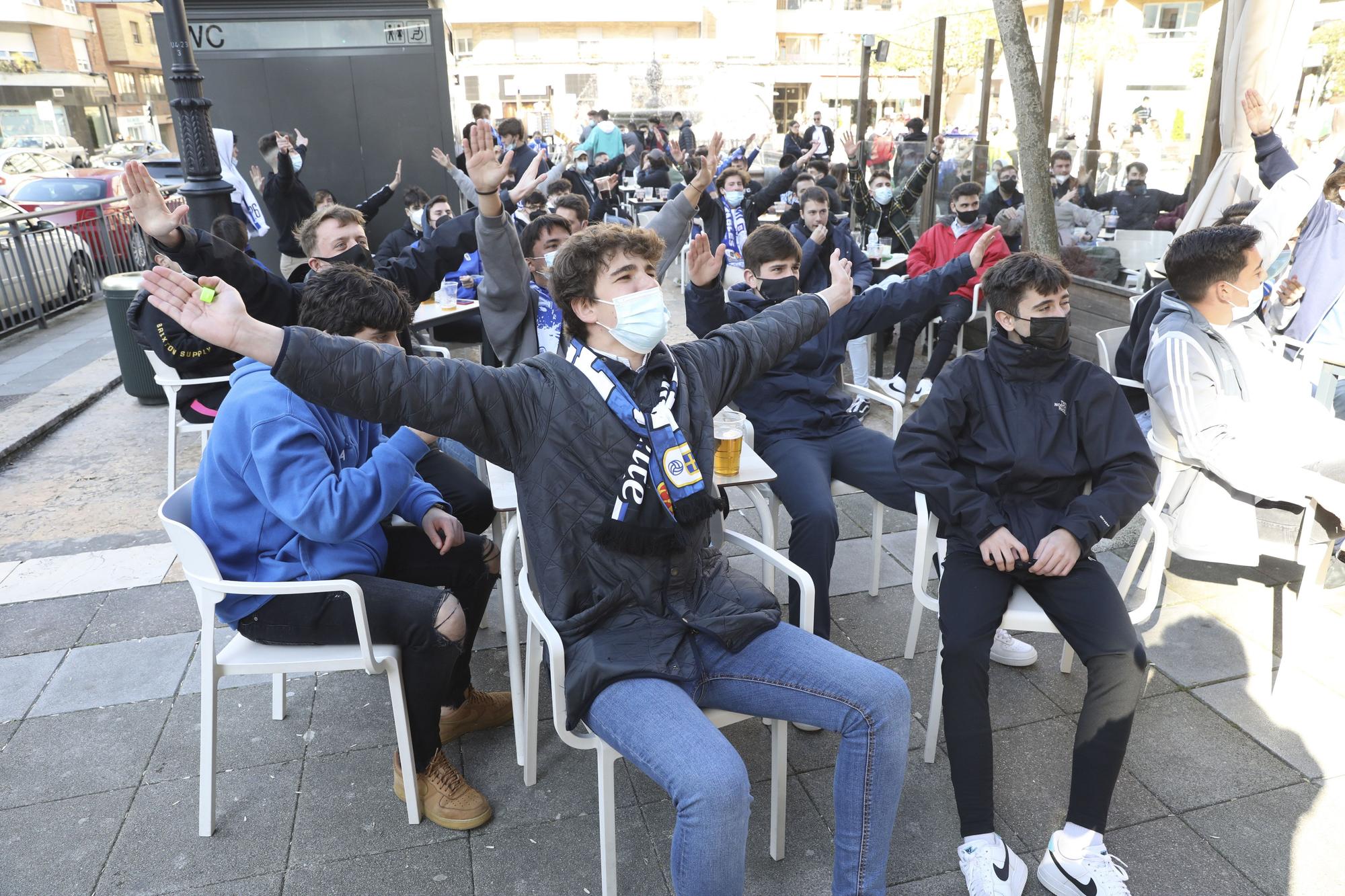 El ambiente en Oviedo durante el derbi