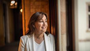 La consellera de Territori, Habitatge i Transició Ecològica, Sílvia Paneque, tras su entrevista con EL PERIÓDICO en el Parlament.