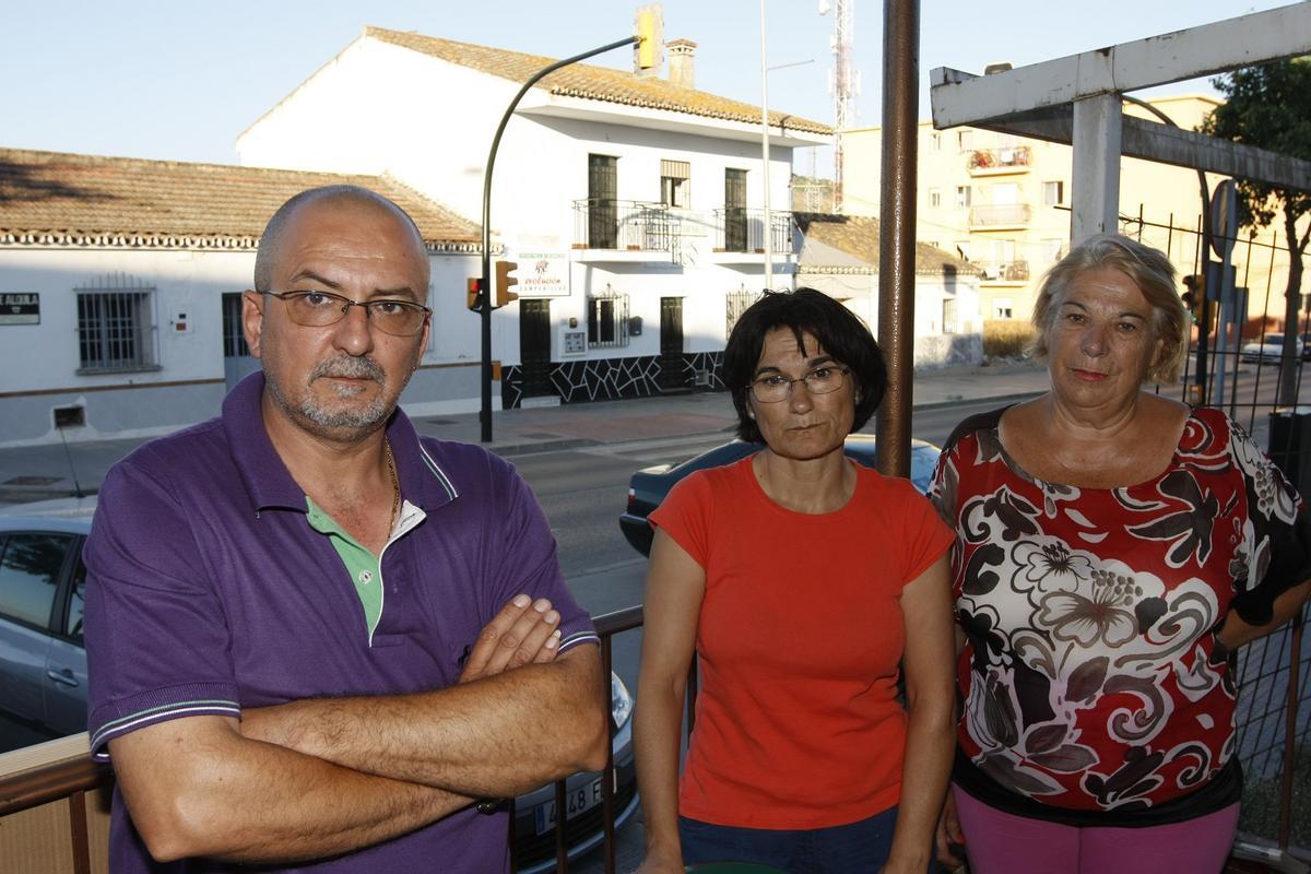 Blas Martos, Josefina Molino y Carmela Fernández, en Campanillas en 2010.