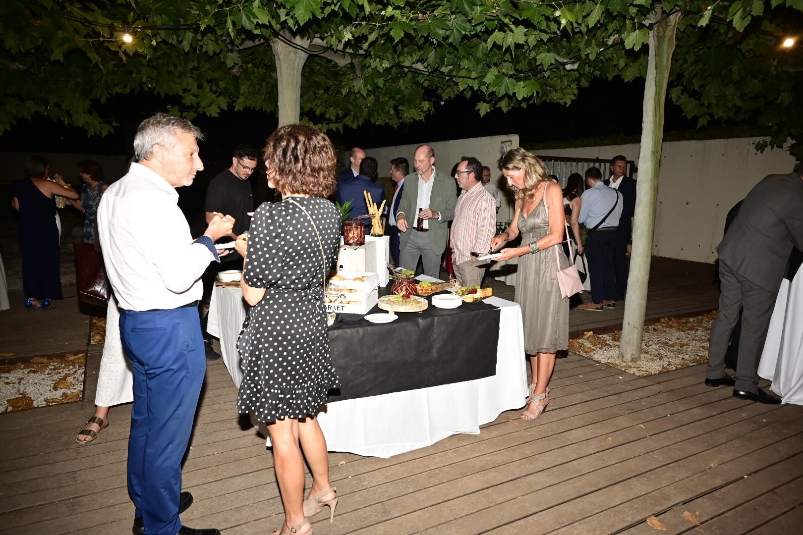 Galería de fotos: Gran ambiente en el cóctel de Empresa del Año de Mediterráneo