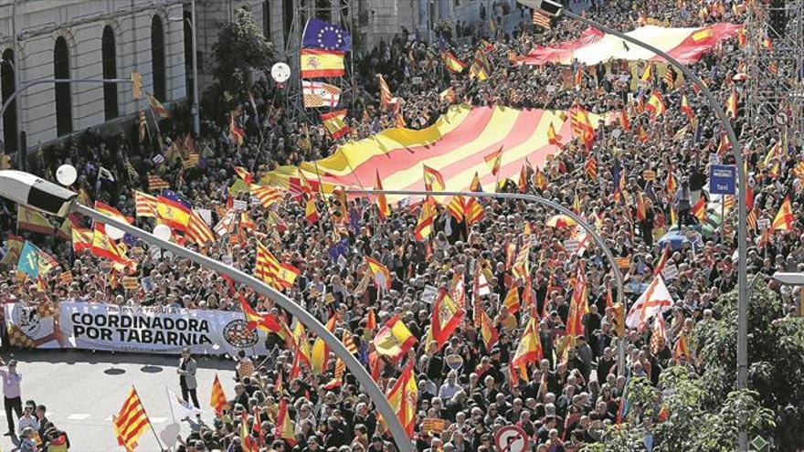 El constitucionalismo reclama un ‘Govern’ que se ciña a la legalidad