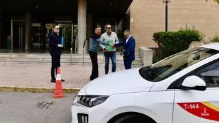 Los ayuntamientos tendrán potestad para regular los VTC y las licencias temporales de taxis