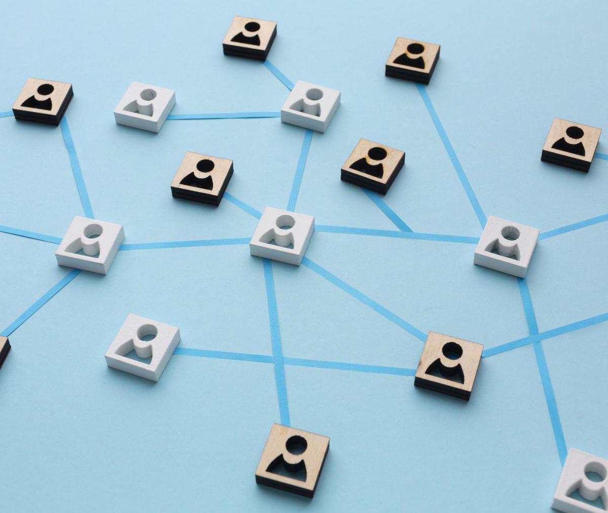 Los Colegios Profesionales en Alicante actúan como puntos de referencia para sus colegiados y para la sociedad.