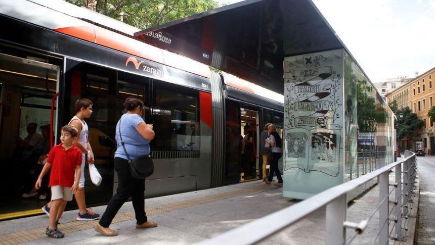 Detenido un hombre por atracar con un objeto punzante a una persona que esperaba al tranvía