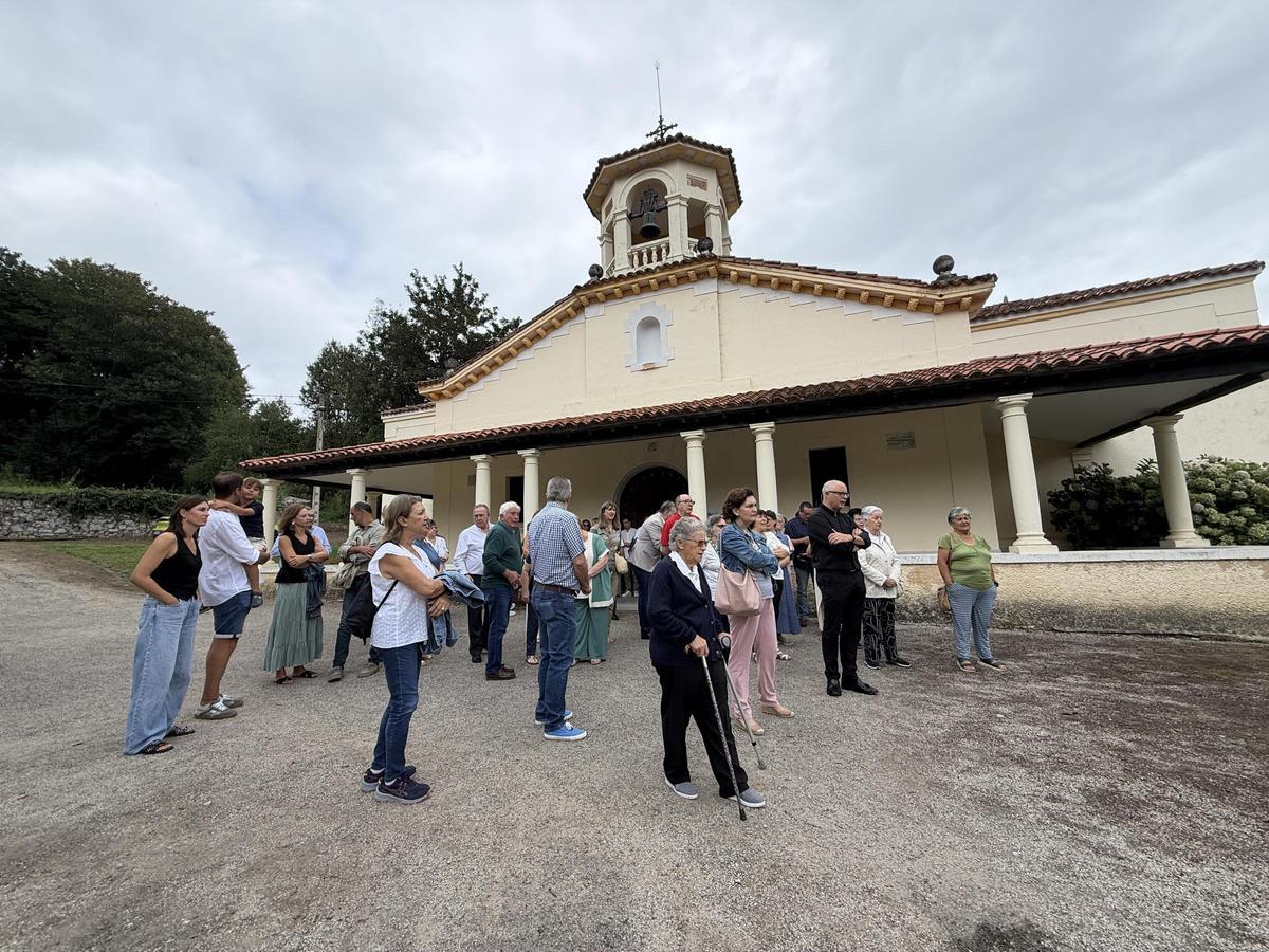 Un año sin Antonio Trevín: misa en su memoria en Parres de Llanes