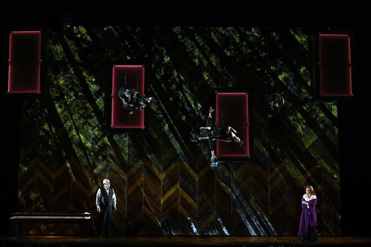 EN IMÁGENES: Ópera "La traviata" en Oviedo