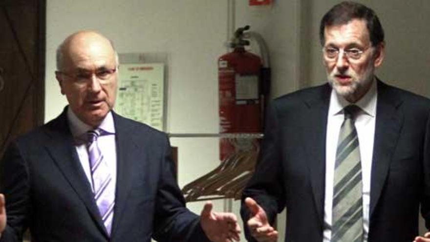 Duran i Lleida y Rajoy mantuvieron un breve encuentro en los pasillos del Congreso.