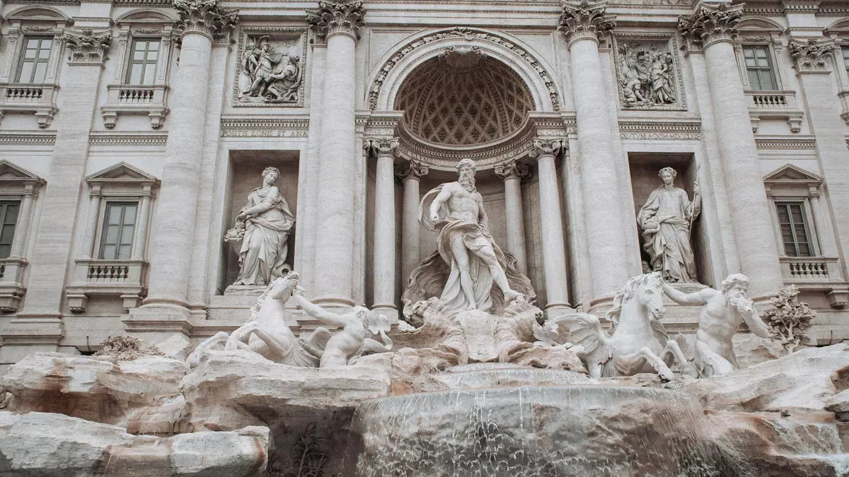 La desconocida fuente en el corazón de Valencia que se parece a la Fontana di Trevi y es aún mejor