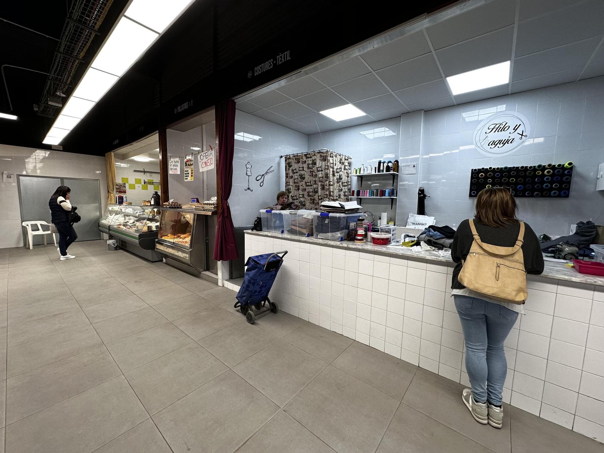 Un concurso público para explotar la cafetería del mercado de Canals durante ocho años