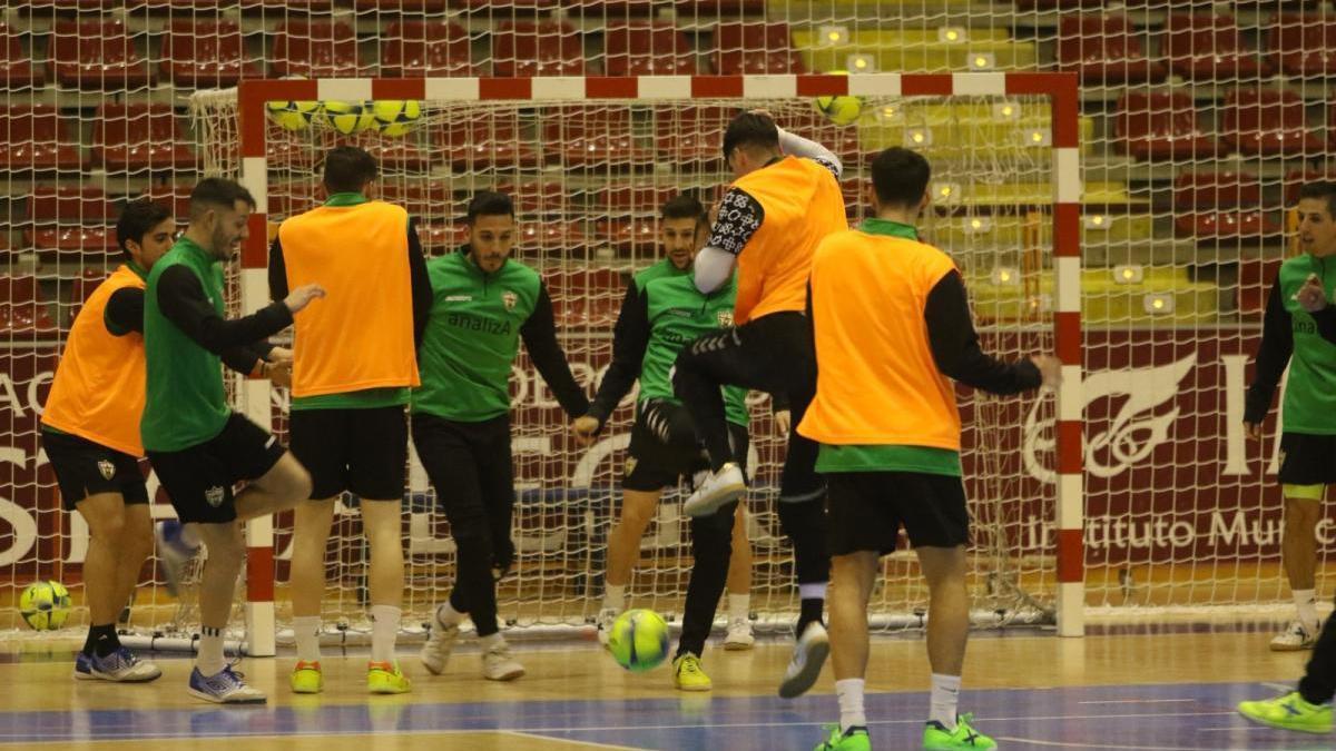 Daniel supera sus molestias y entra en la lista del Córdoba Futsal