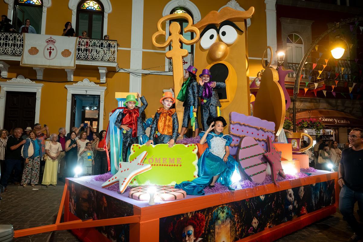 Carrozas de la cabalgata de Gáldar por las Fiestas Mayores de Santiago 2026