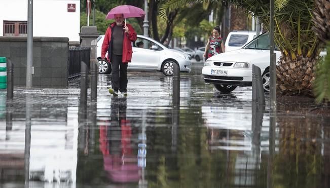 04/11/2016.SANTA CRUZ.Lluvia