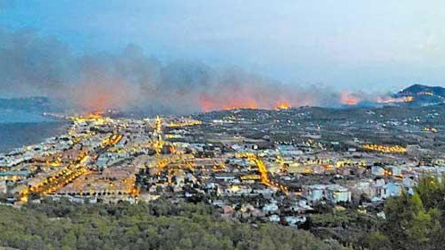 Los aviones se habían retirado cuando empezó el segundo fuego