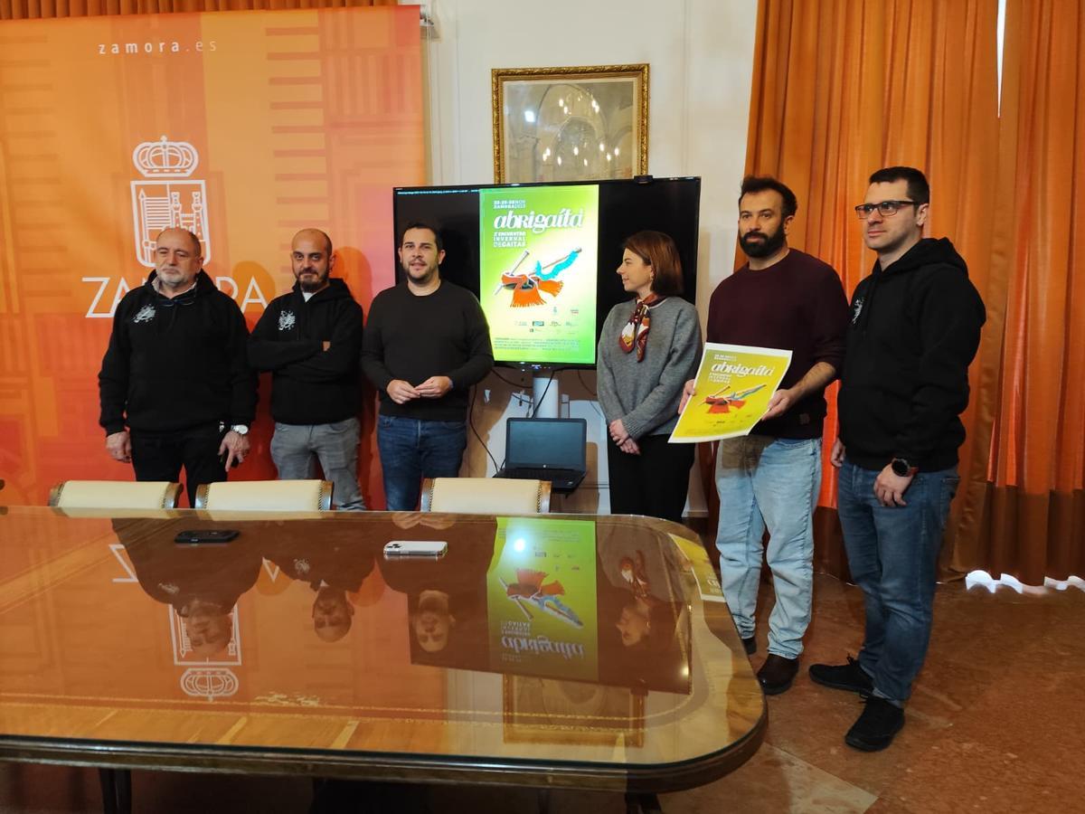 Presentación del festival "Abrigaíta" y la iluminación navideña de Zamora.