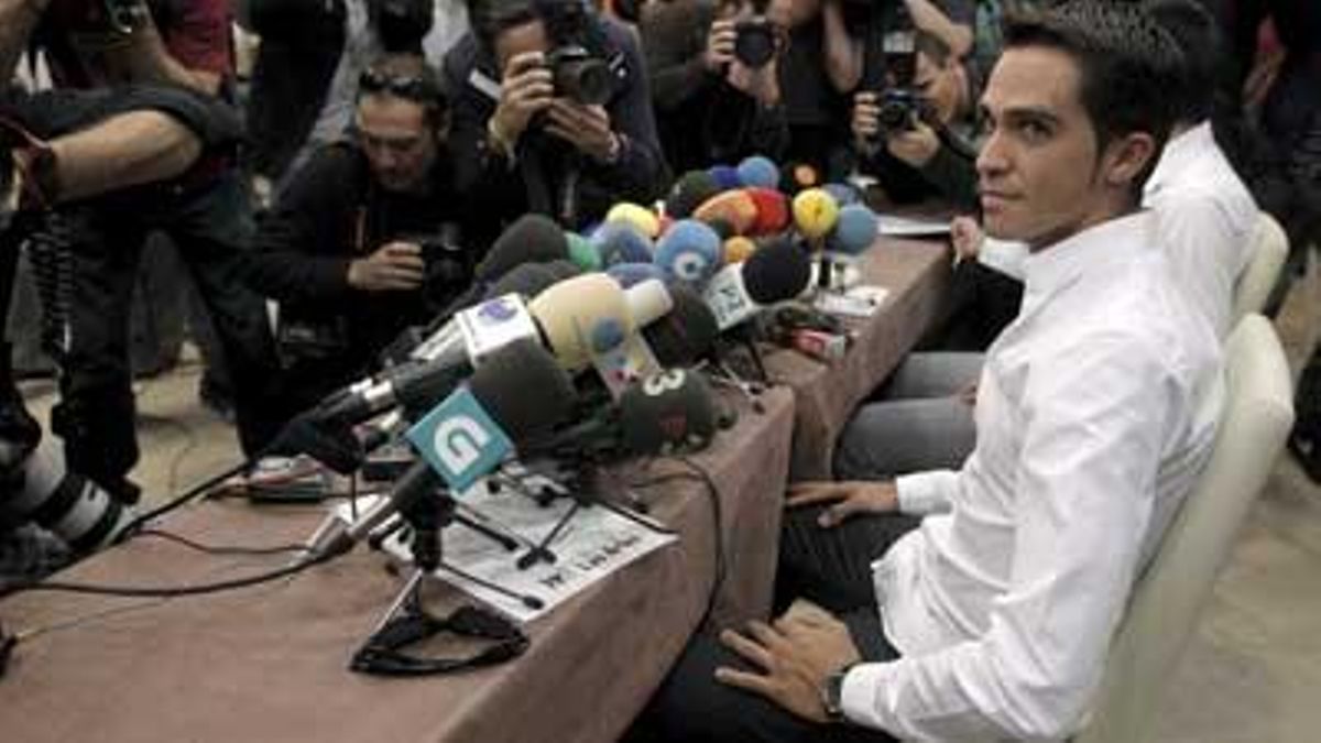 El ciclista Alberto Contador ha defensat la seva innocència al saber el seu possible positiu per clenbuterol al Tour de França.