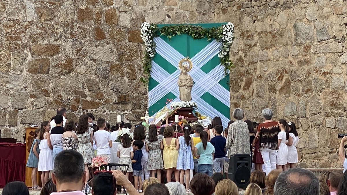 Ofrenda floral a la Virgen de la Victoria, en una edición pasada.