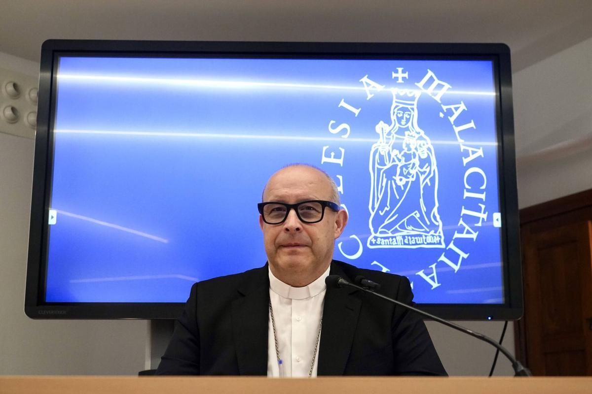 MLG 22-05-2026.--- 10,00 horas: El obispo de Málaga, José Antonio Satué, ofrece una rueda de prensa para explicar la postura de la Iglesia de Málaga ante el inicio del juicio contra un sacerdote. E
