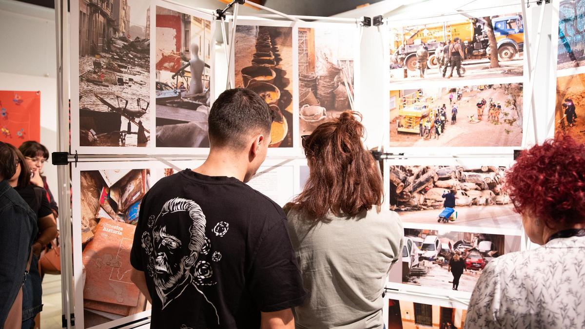 Exposición fotográfica Escola d'Adults Benetusser.