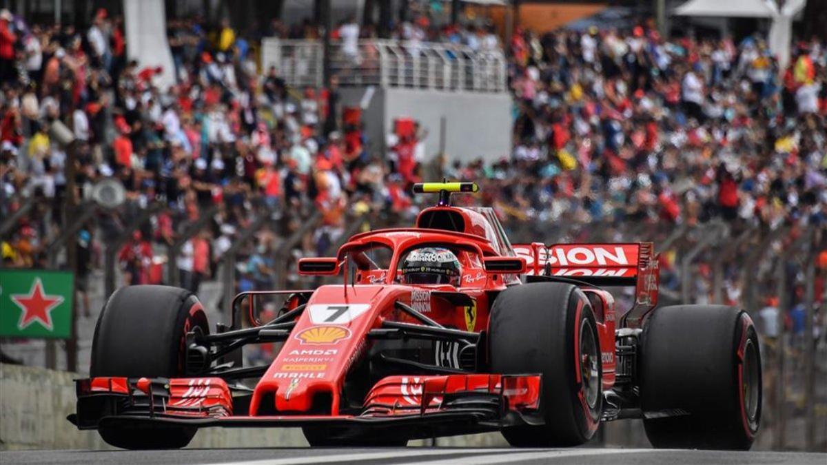 xortunoferrari s finnish driver kimi raikkonen powers his181110170659