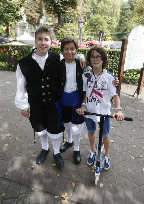 Oviedo celebra el día grande de San Mateo con 7.000 bollos preñaos