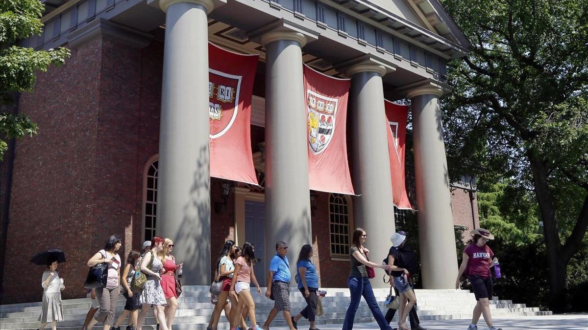 Universidad de Harvard en Cambridge.