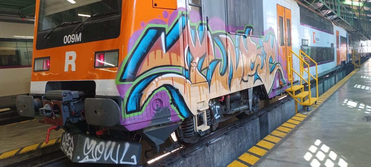 Catalunya eleva fins als 90.000 euros les multes per pintar grafitis als trens