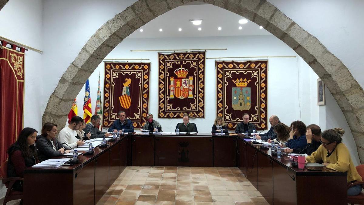 Foto del pleno de presupuestos en Alcalà.