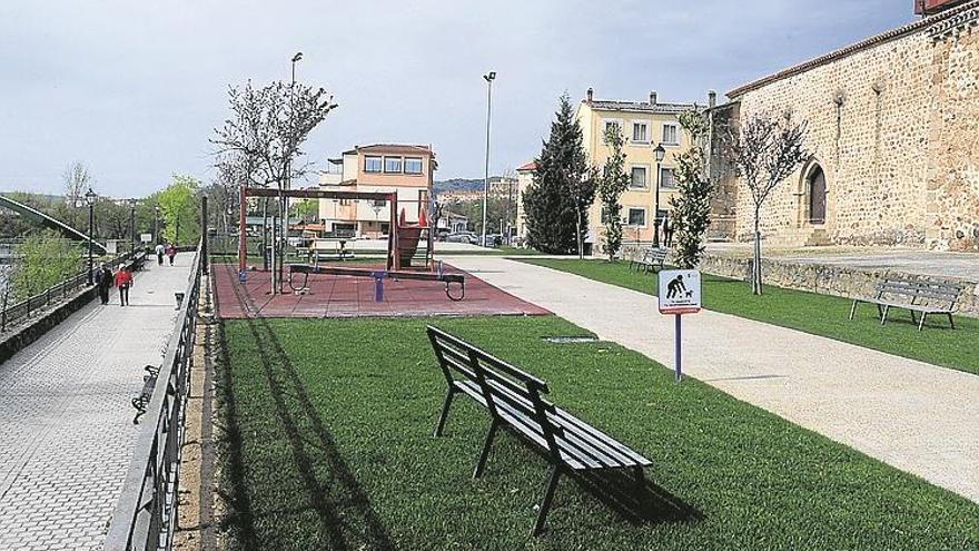 Más parques infantiles y para el ejercicio de mayores