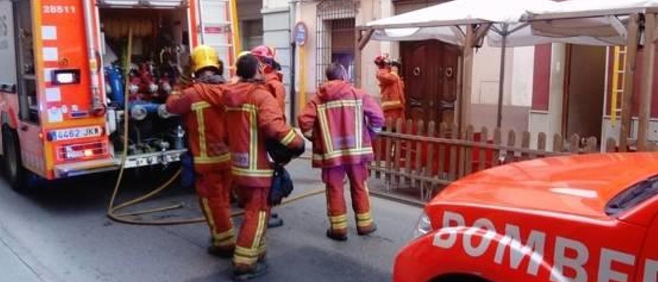 Incendio en un bar de Carcaixent