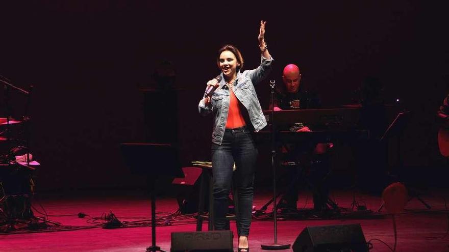 Chenoa ofreció ayer un concierto en el Auditorio de Ourense. // Iñaki Osorio