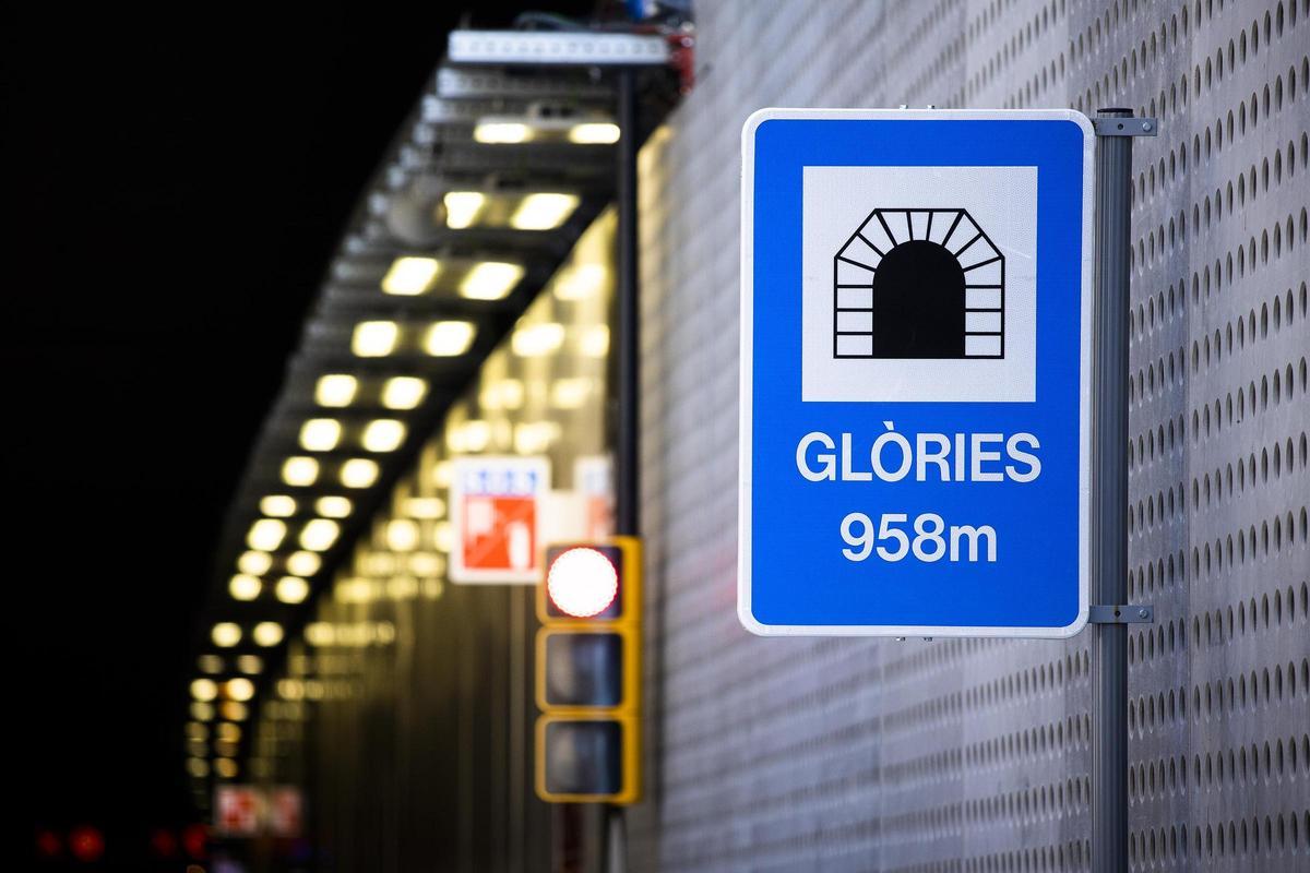 Barcelona licita arranjaments i obres restants dels túnels de Glòries dos anys després de la seva estrena