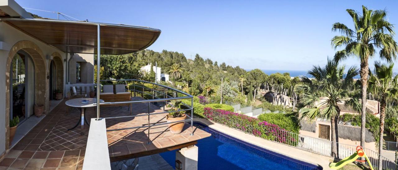 Villa de lujo en Xàbia destinada al mercado inmobiliario de alto poder adquisitivo. | LEVANTE-EMV