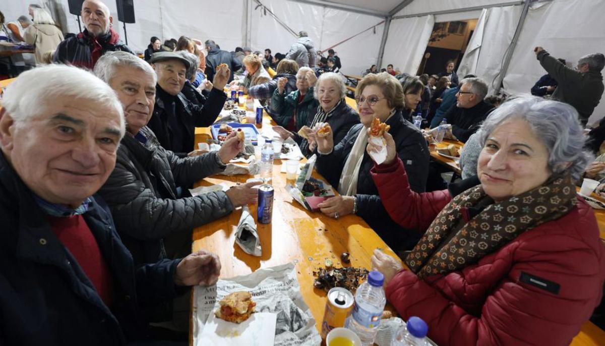 Una imagen del magosto de los vecinos de Eduardo Pondal. | G.S.