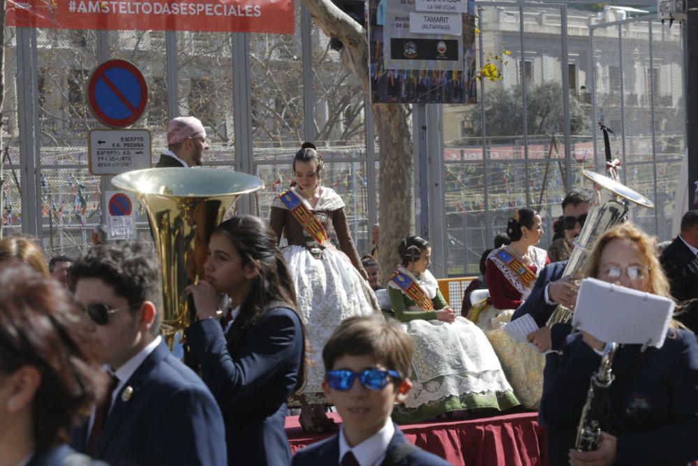 Búscate en el público de la mascletà del 1 de marzo