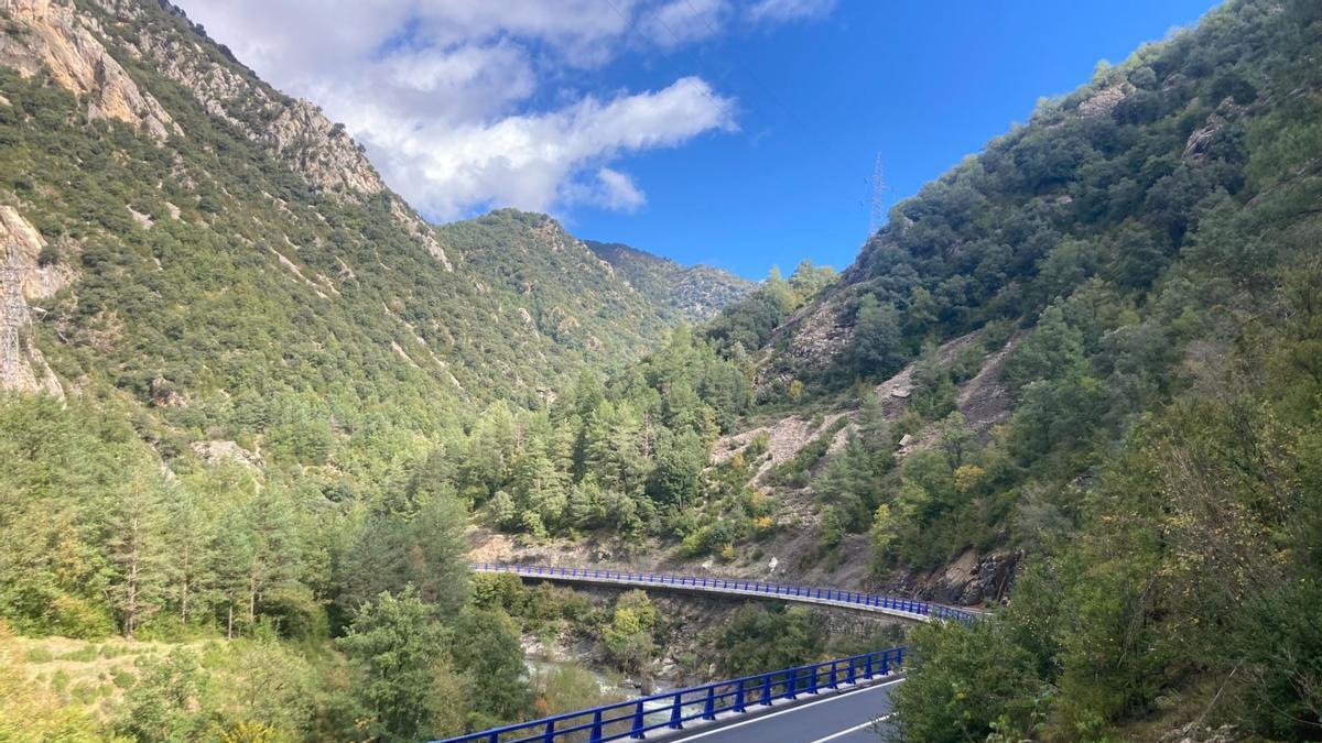 Un tramo reformado de la N-260 por el Ministerio de Transportes.