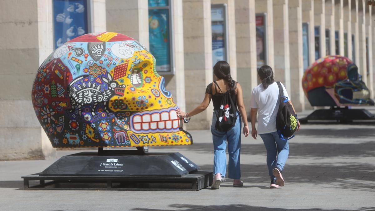 &#039;Mexicráneos&#039; se ha instalado en el Paseo Independencia de Zaragoza.