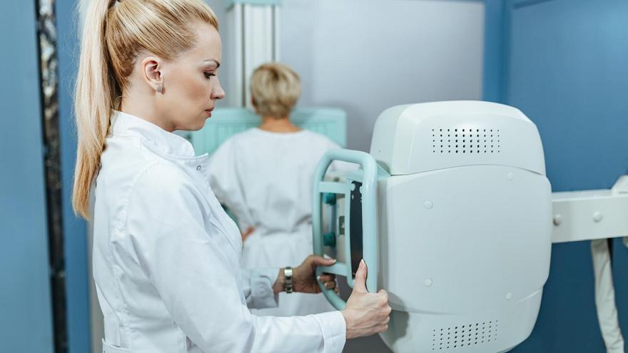 Mamografía: todo lo que hay que saber de una prueba que salva muchas vidas